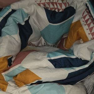 Geometric Multicolor Comforter